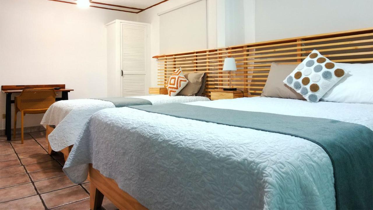 Trebol Amarillo Bed & Breakfast Escazu Exterior photo