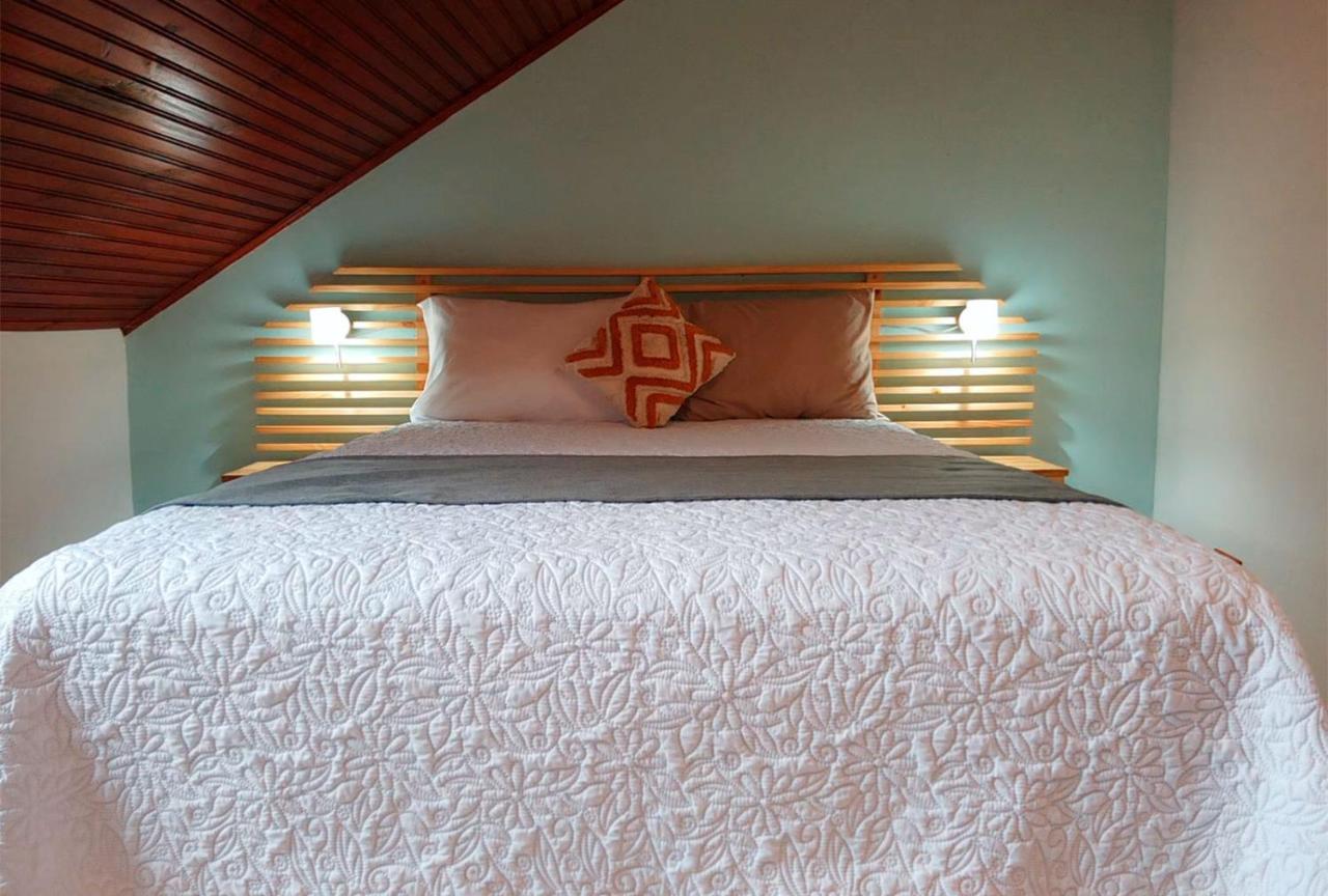 Trebol Amarillo Bed & Breakfast Escazu Exterior photo